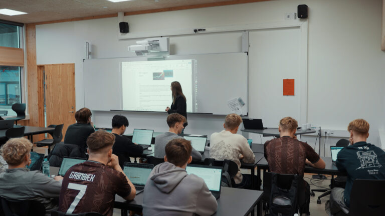 Sæt fokus på valget med Aktiedysten